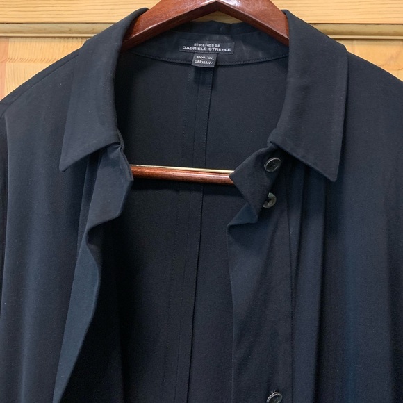 Gabriele Strehle Casual Button Down - Picture 3 of 3
